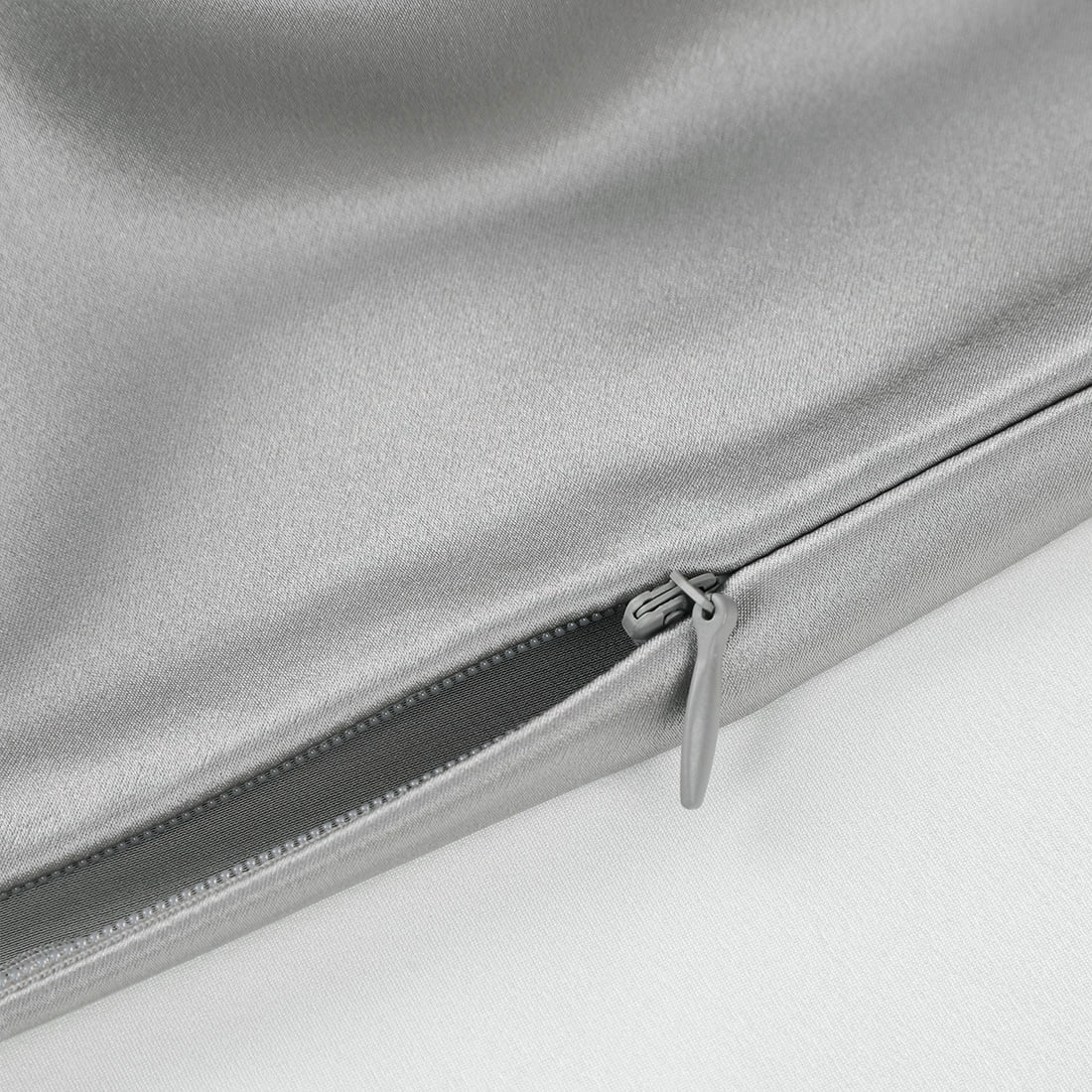 PiccoCasa Silk Pillowcase for Hair and Skin, 22 Momme Silk Pillow Cases Covers with Zip Standard Grey