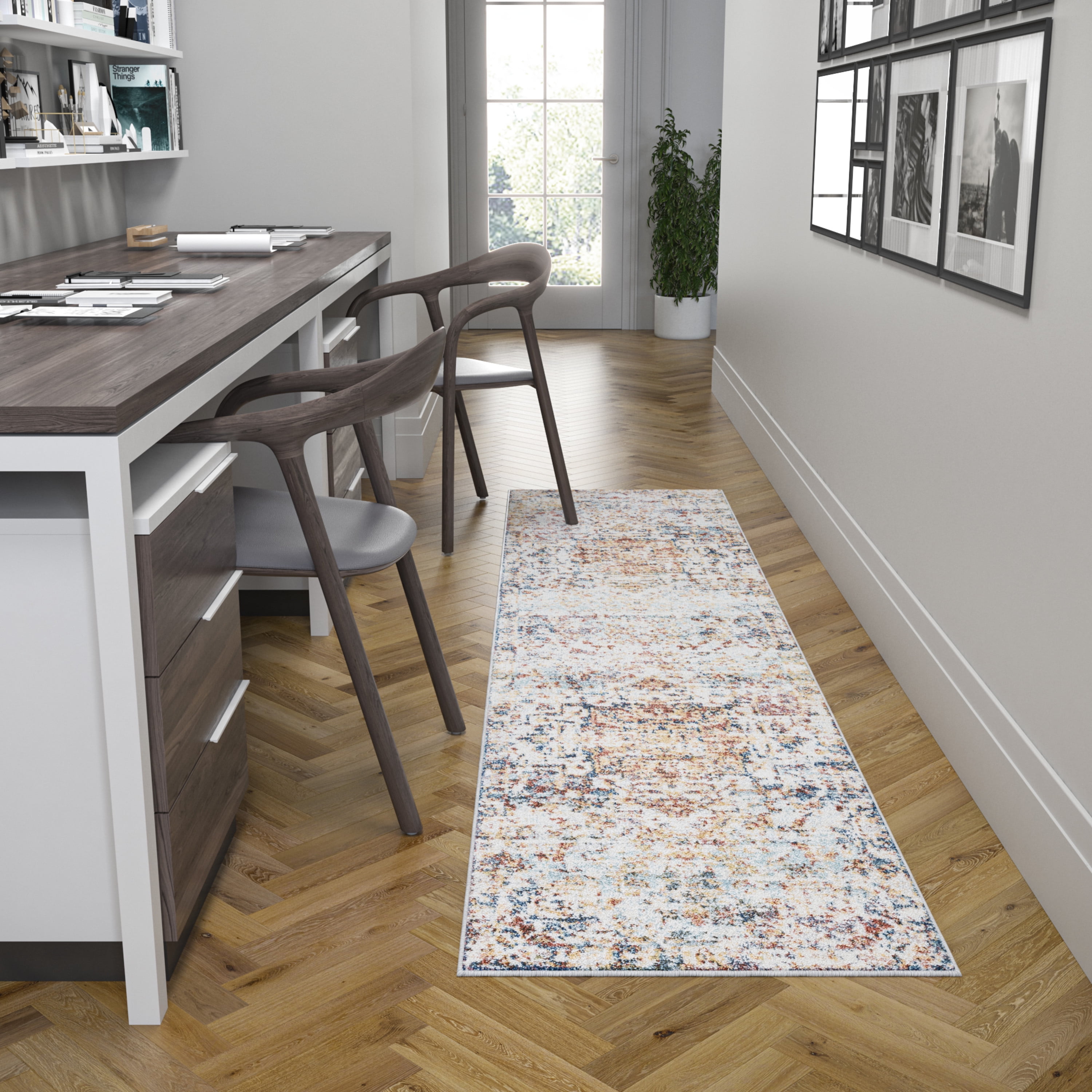 Traditional 2x3 Area Rug (2' x 3') Oriental Navy, Cream Indoor Scatter