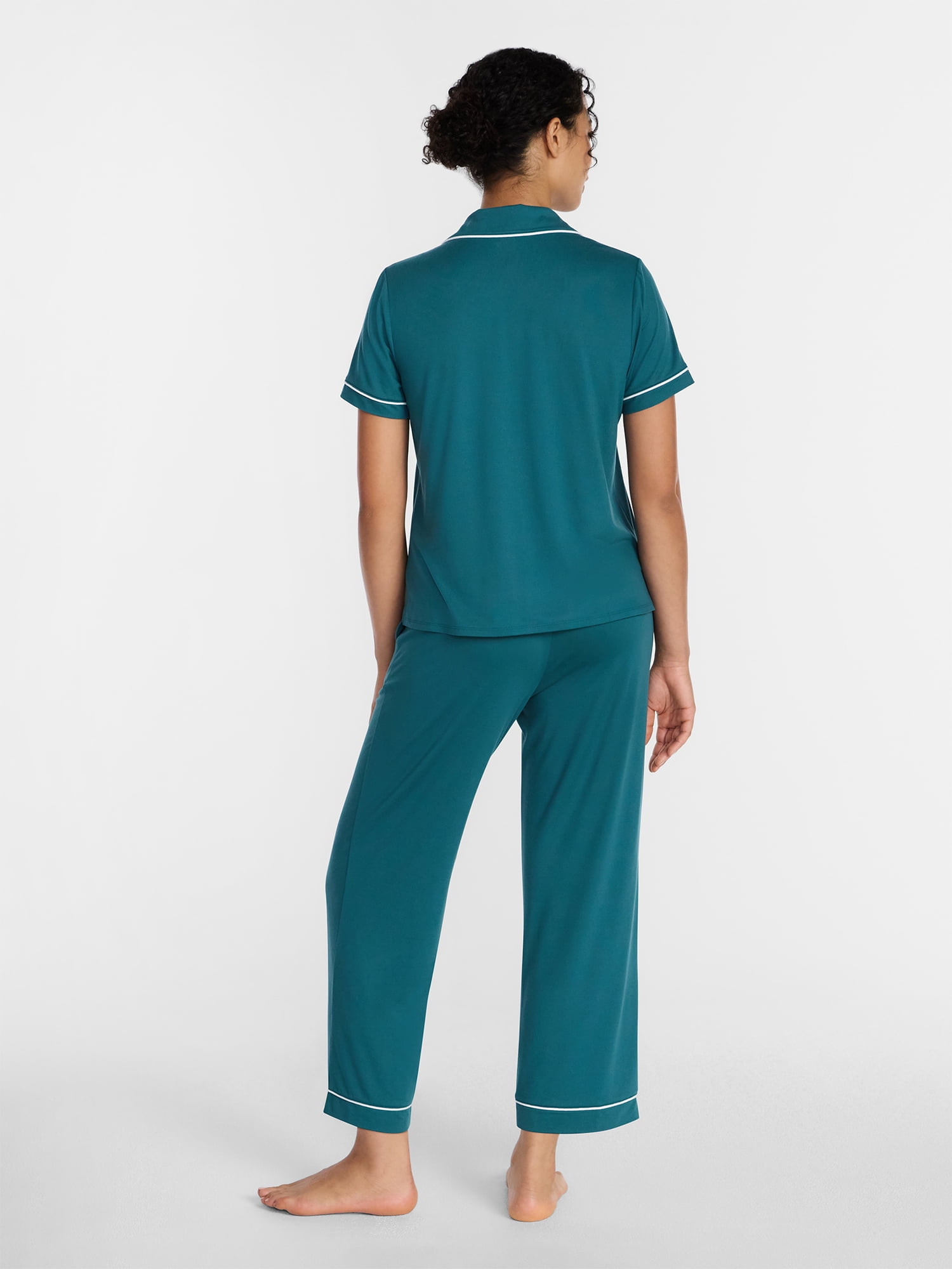 Joyspun Women's Dreamy Soft Collection Notch Collar Top and Capri Pants Pajama Set, 2-Piece, Sizes XS-3X