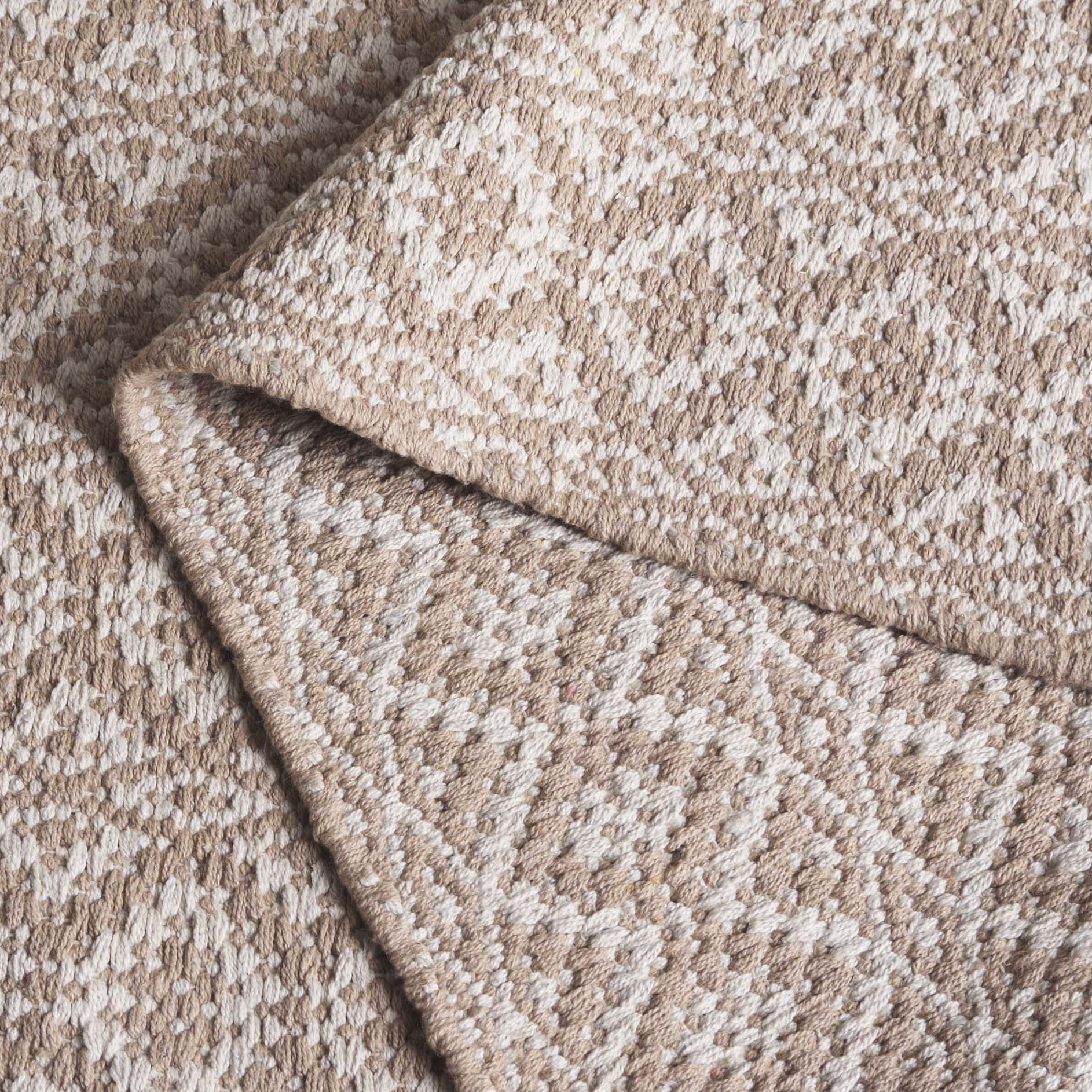 Safavieh Montauk Corrine Geometric Cotton Area Rug, Ivory/Beige, 6' x 6' Square