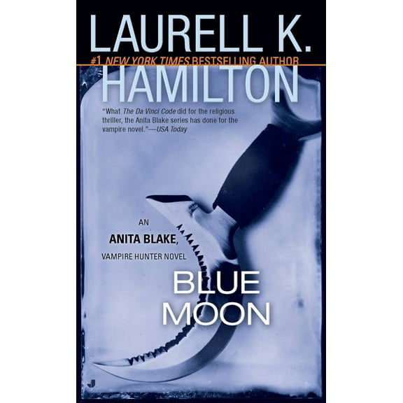 Pre-Owned Blue Moon: An Anita Blake, Vampire Hunter Novel (Mass Market Paperback) 0515134457 9780515134452
