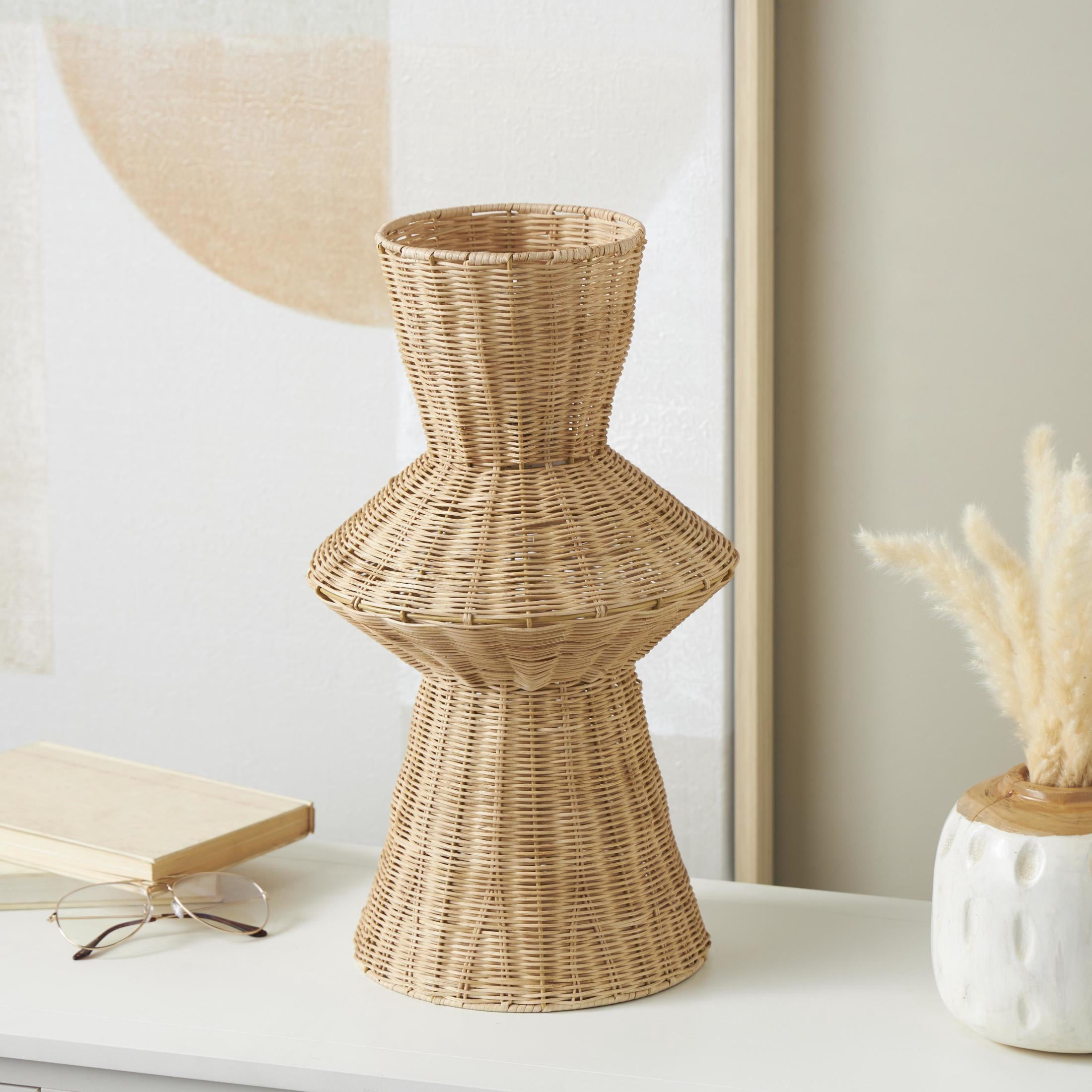 DecMode 18" Handmade Woven Tapered Fluted Brown Rattan Vase