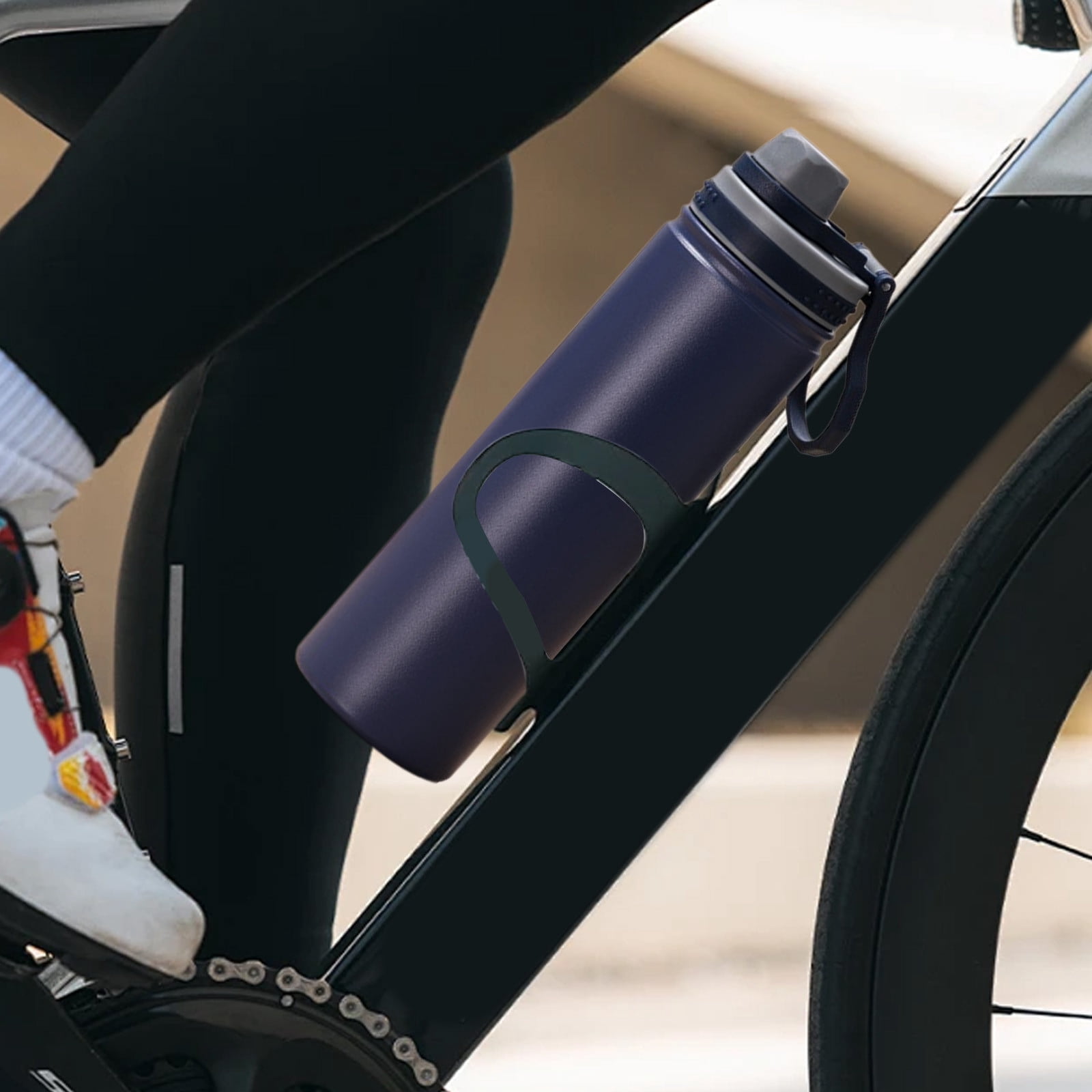 YiJuHui 4pcs Vacuum Insulated Tumbler with Carry Loop, Leakproof Stainless Steel Water Bottle for Hot & Cold Drinks, Portable Travel Mug for Commuting and Outdoor Activities 750ml