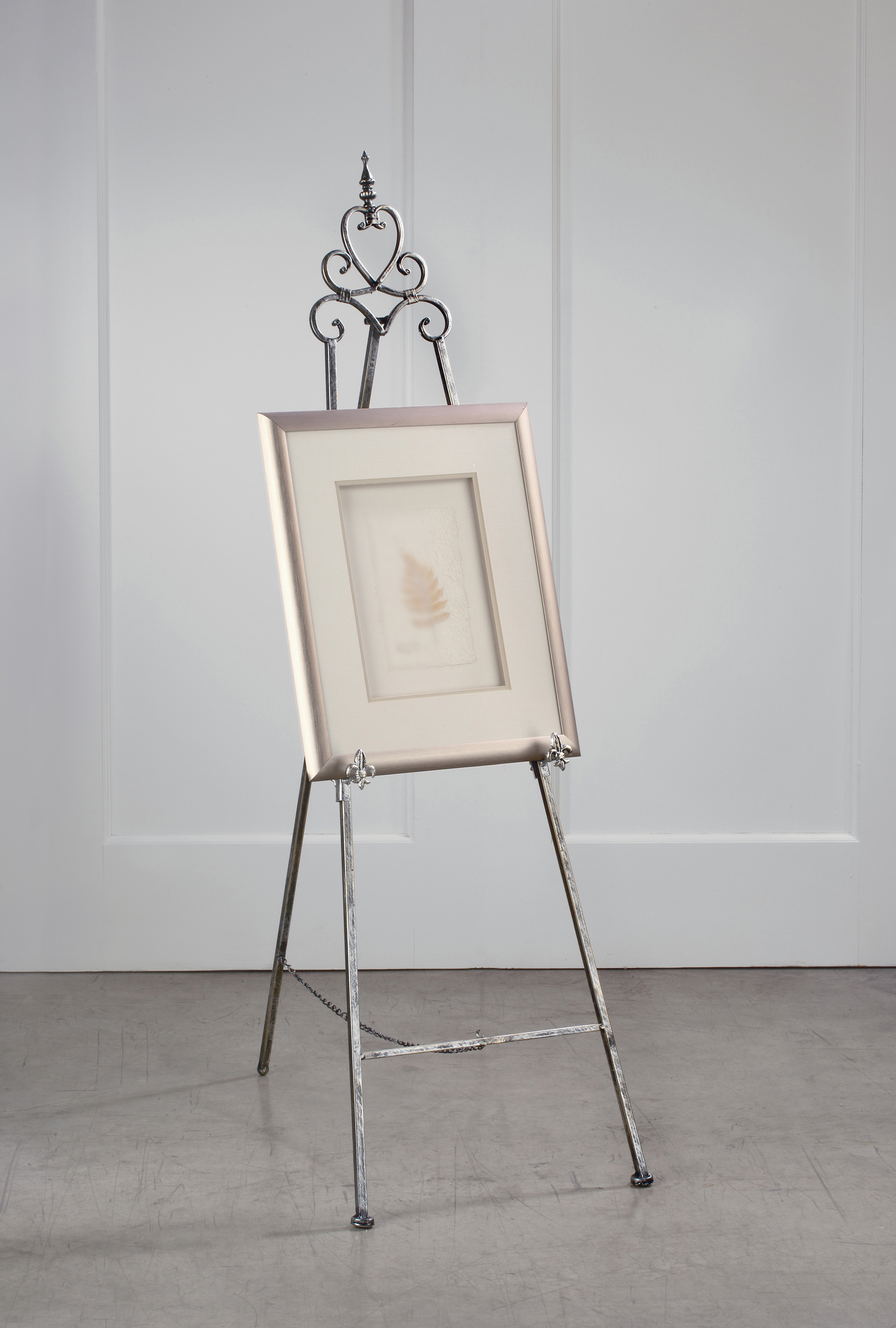 Tripar  56.5 in. Regal Grey Metal Floor Easel