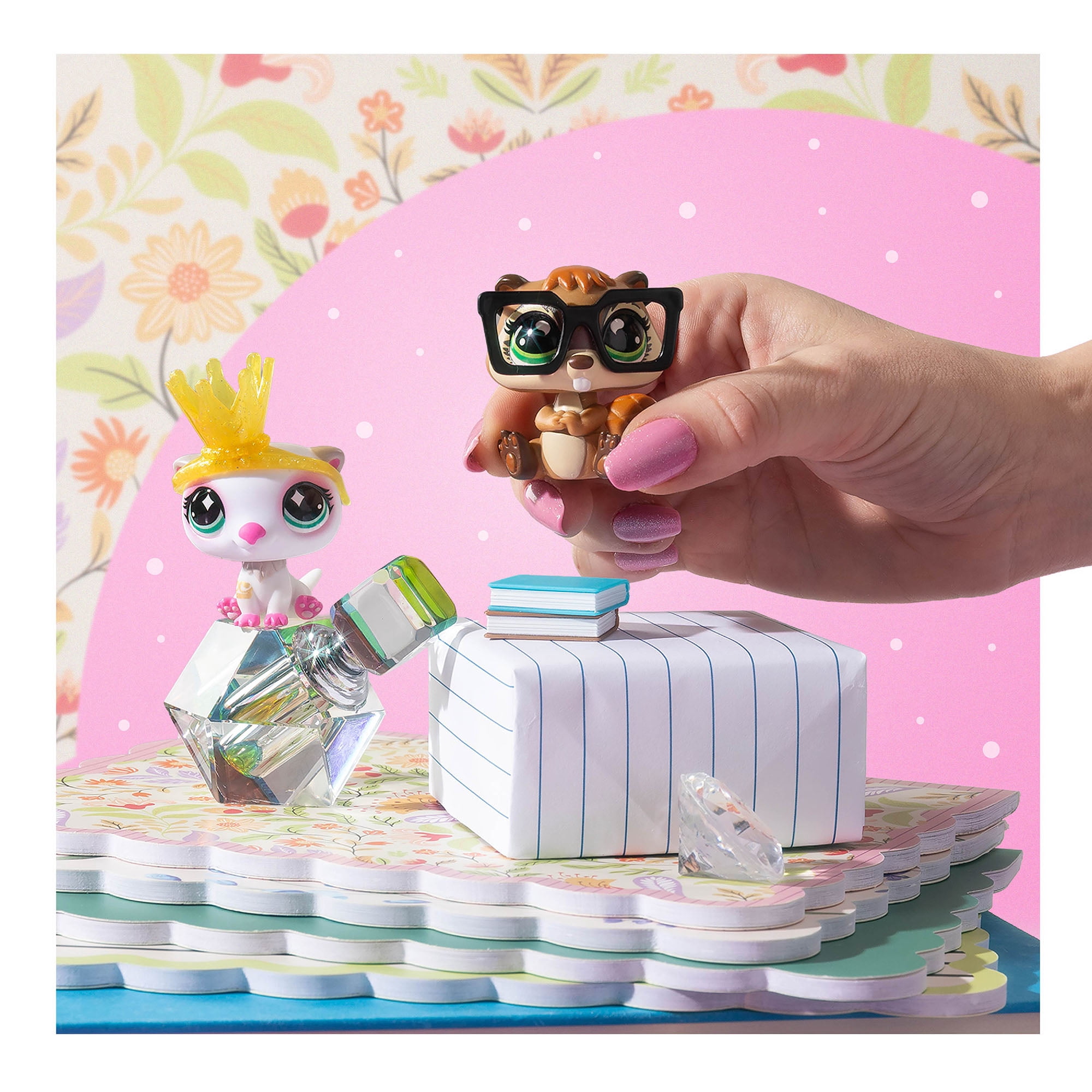 Littlest Pet Shop, Opposites Attract Surprise Pet Pairs, Series 5, Mini Toy Figurines, Children Ages 4+