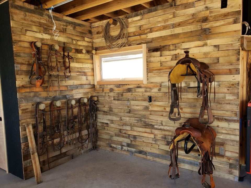 Rustic Reclaimed Real Wood Pallet Boards for Accent Walls and Ceilings (20 sq ft)