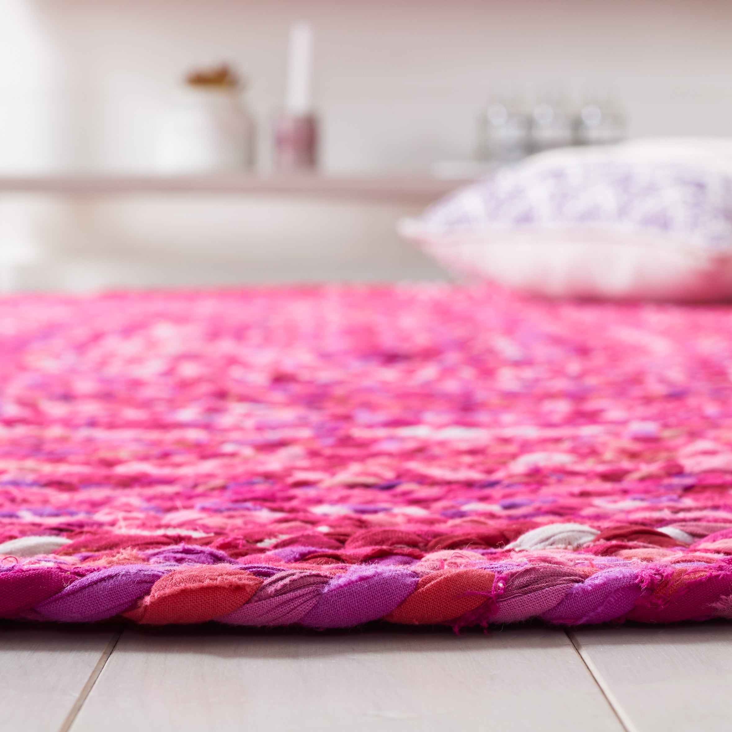 SAFAVIEH Braided Calvin Transitional Cotton Reversible Area Rug, Pink/Fuchsia, 3' x 3' Round