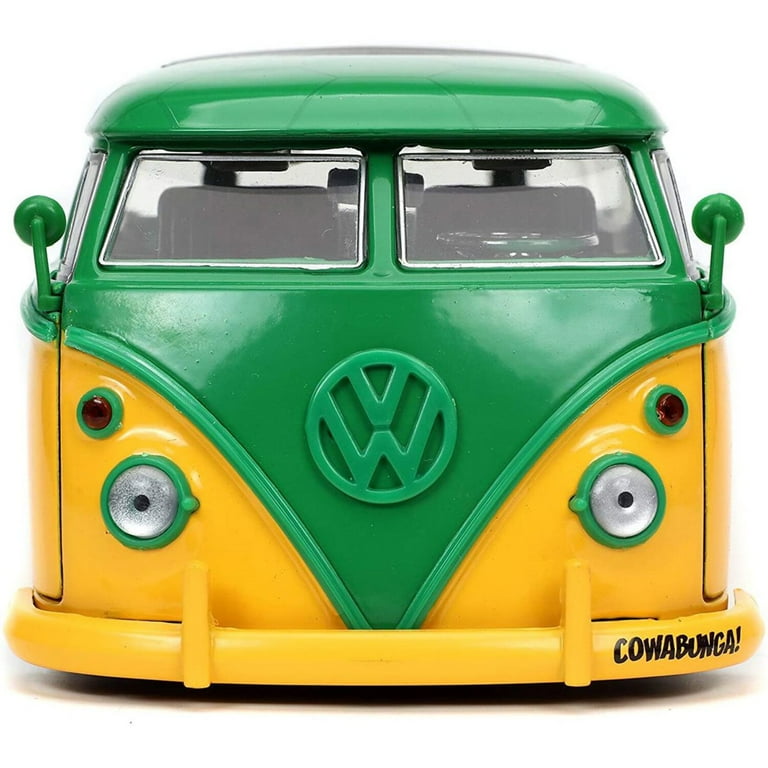 TMNT Model Die-cast 1962 Volkswagen Bus with 2.75