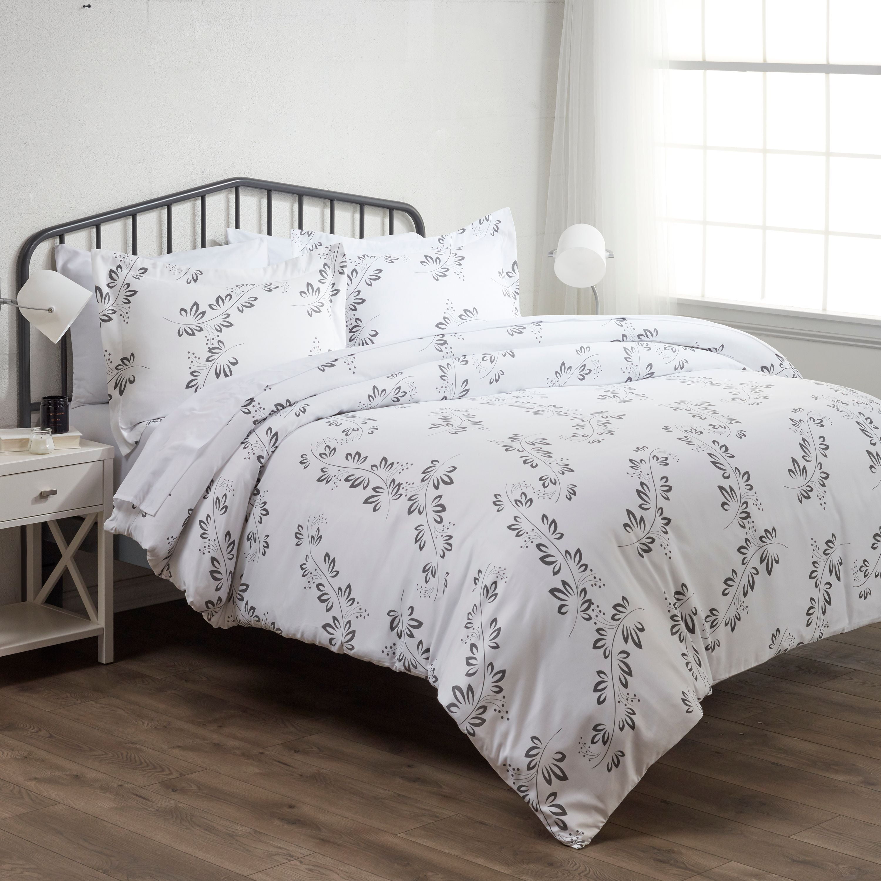 Noble Linens Premium Ultra Soft 3 Piece Simple Vine Print Duvet Cover