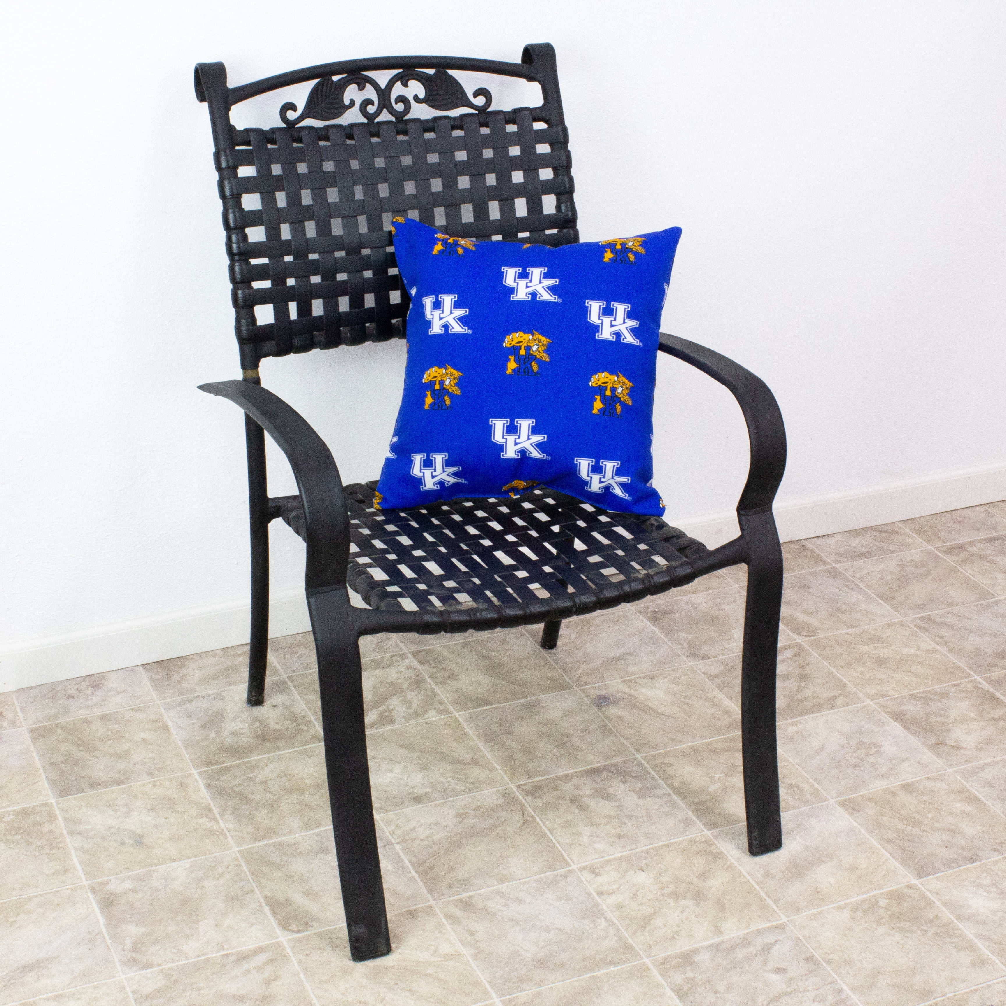 Kentucky Wildcats College Covers Indoor or Outdoor Decorative Pillow Pair, 16 in x 16 in