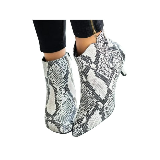 kitten heel pointy boots