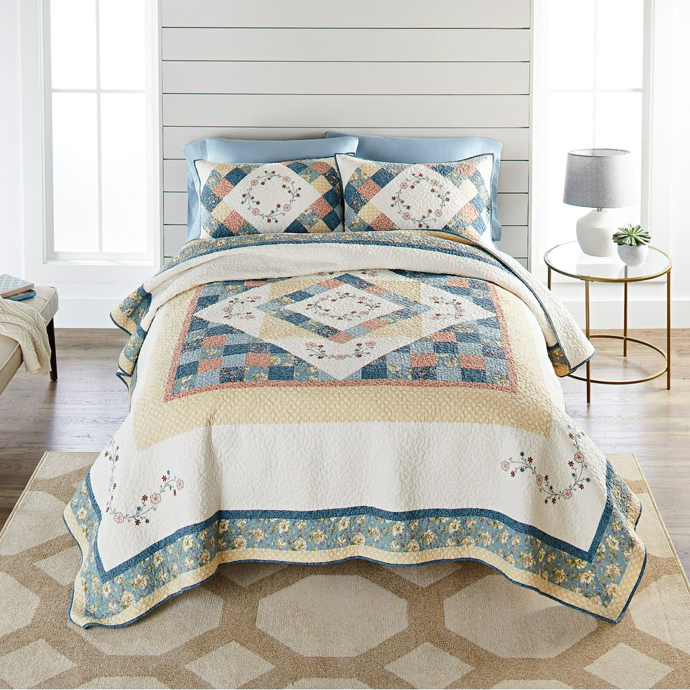 Better Homes & Gardens Americana Full/Queen Quilt
