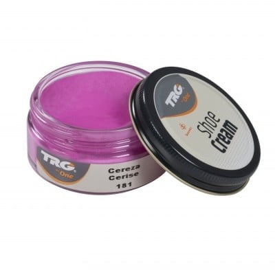 TRG Cerise shoe cream with beeswax, one of the best shoe polishes that nourishes, maintains, shines and enhances the color of leather shoes and leather boots.