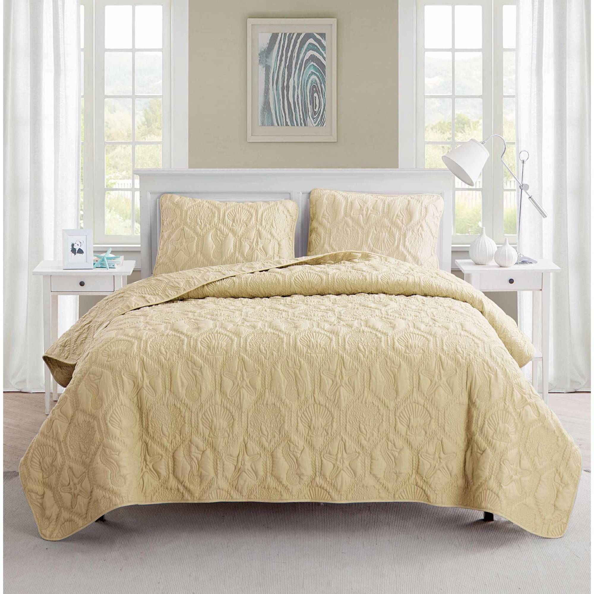 VCNY Home Shore Embossed Seashell Quilt Set