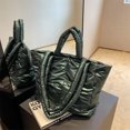 thumbnail image 4 of Bolsos Acolchados Algodón A Cuadros Invierno Bolsos Hombro Gran Capacidad para Mujer (verde), 4 of 9
