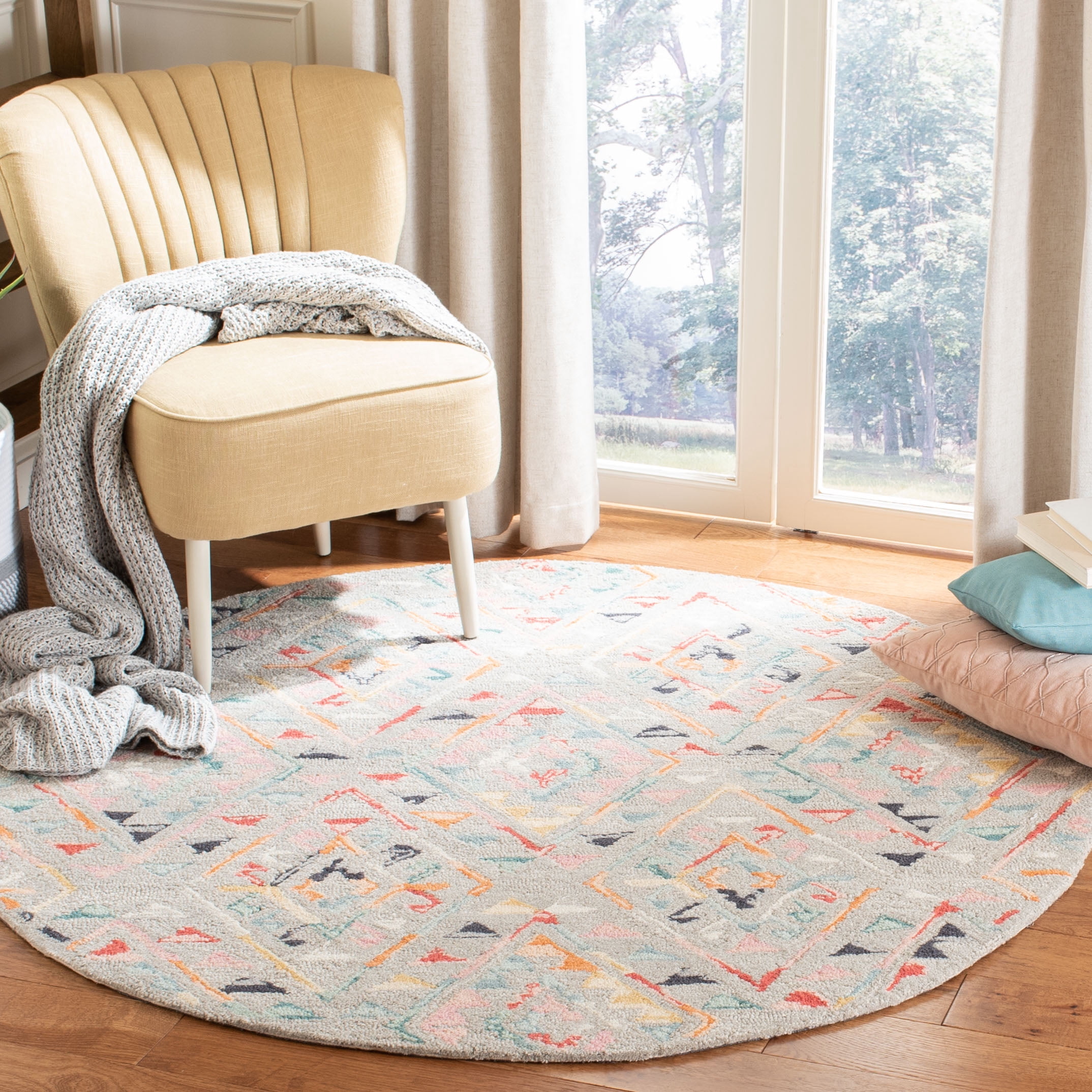 SAFAVIEH Micro-Loop Andrina Diamond Area Rug, Grey/Pink, 5' x 5' Round