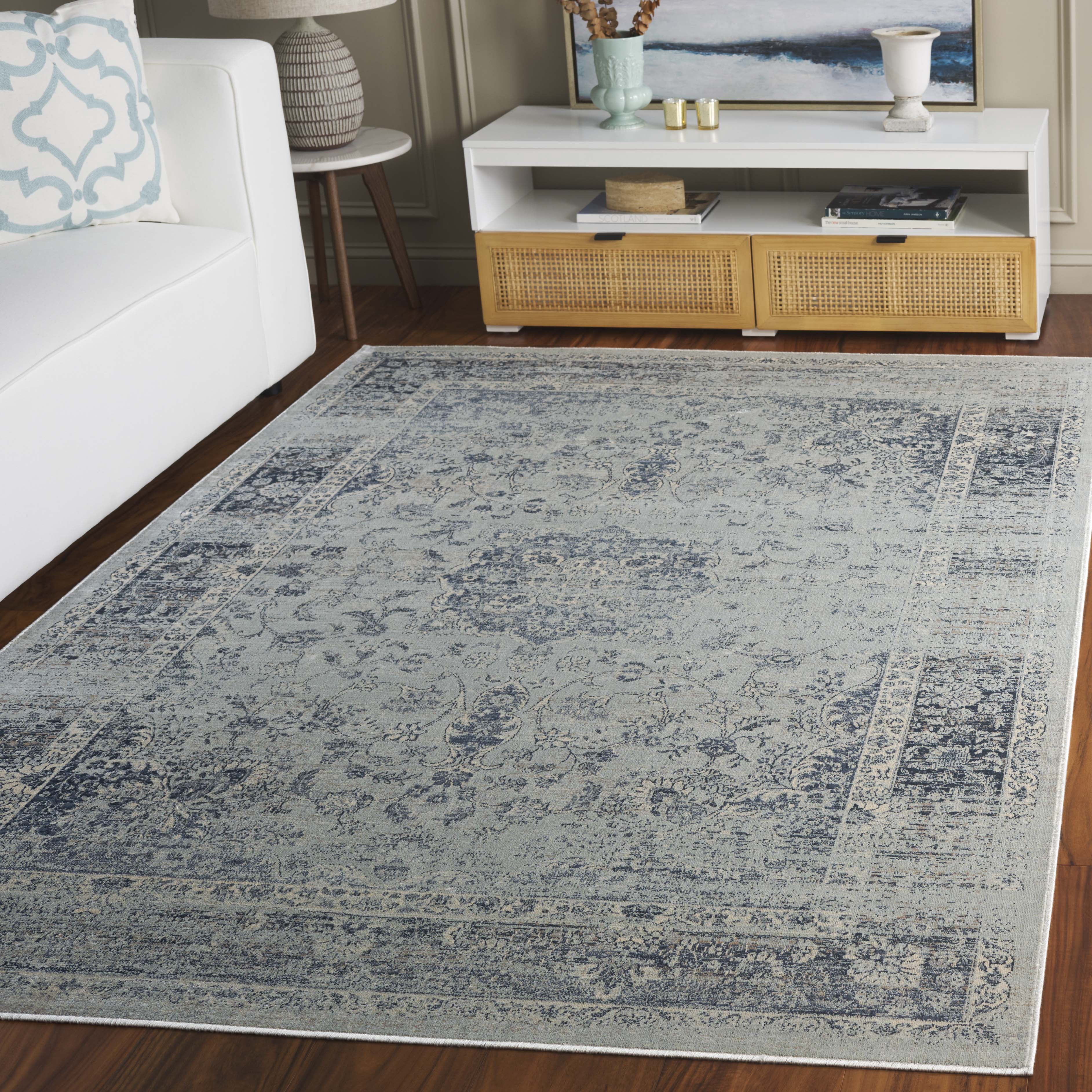 SAFAVIEH Vintage Hartley Bordered Area Rug, Light Blue, 5'3" x 7'6"