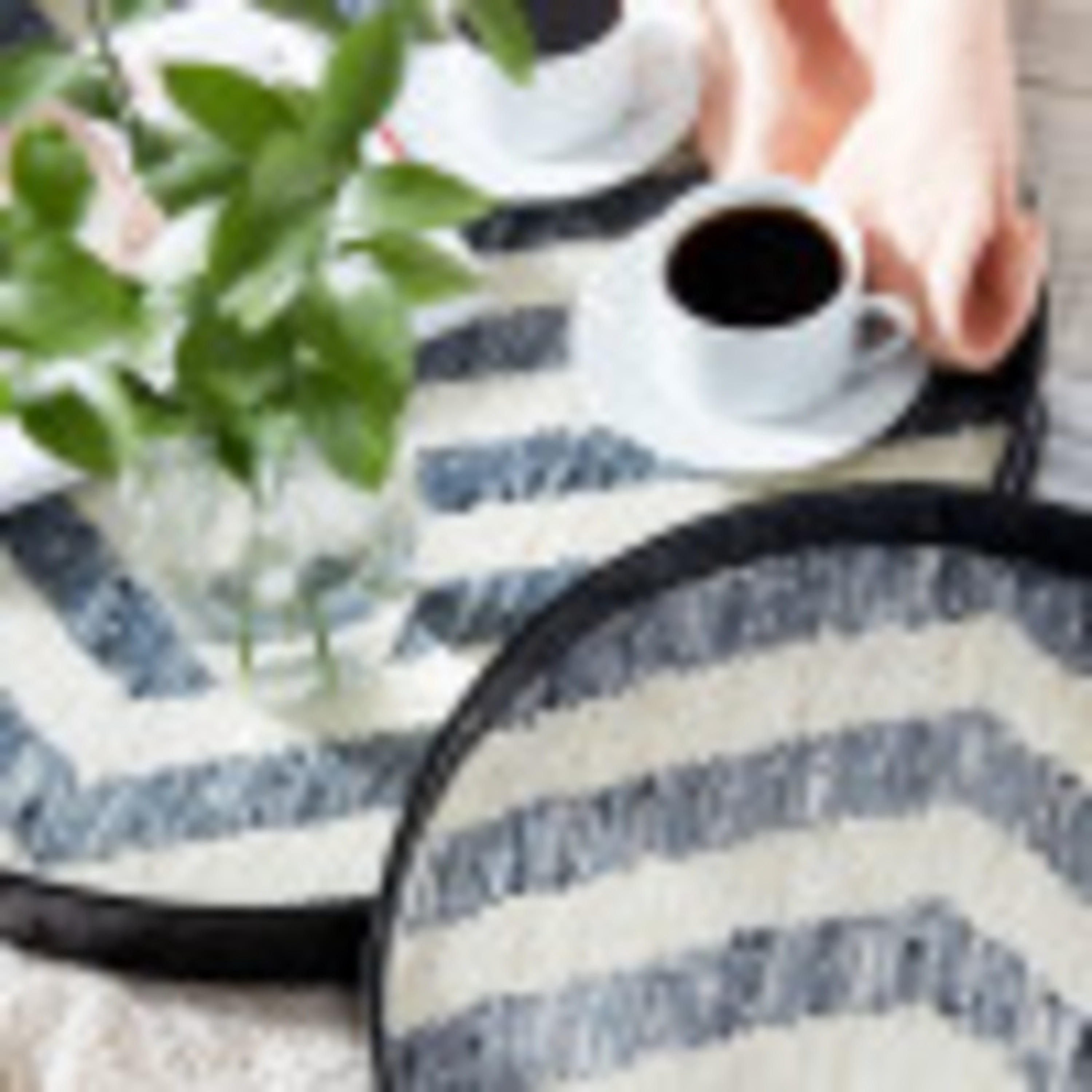 DecMode 24", 20", 16"W Black Mother of Pearl Handmade Chevron Tray with Slot Handles, 3-Pieces