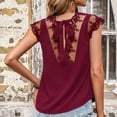 thumbnail image 4 of Camiseta con cuello en V para mujer, empalme de encaje, cierre de correa sin espalda, manga corta, camiseta informal de verano, rojo vino XL, 4 of 6