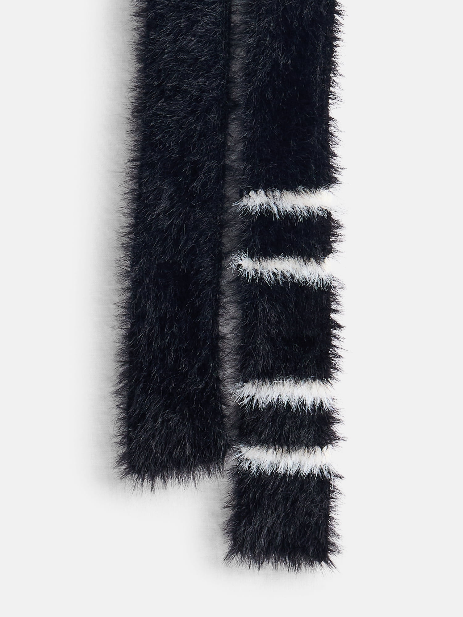 No Boundaries Women's Skinny Scarf, Black Stripe