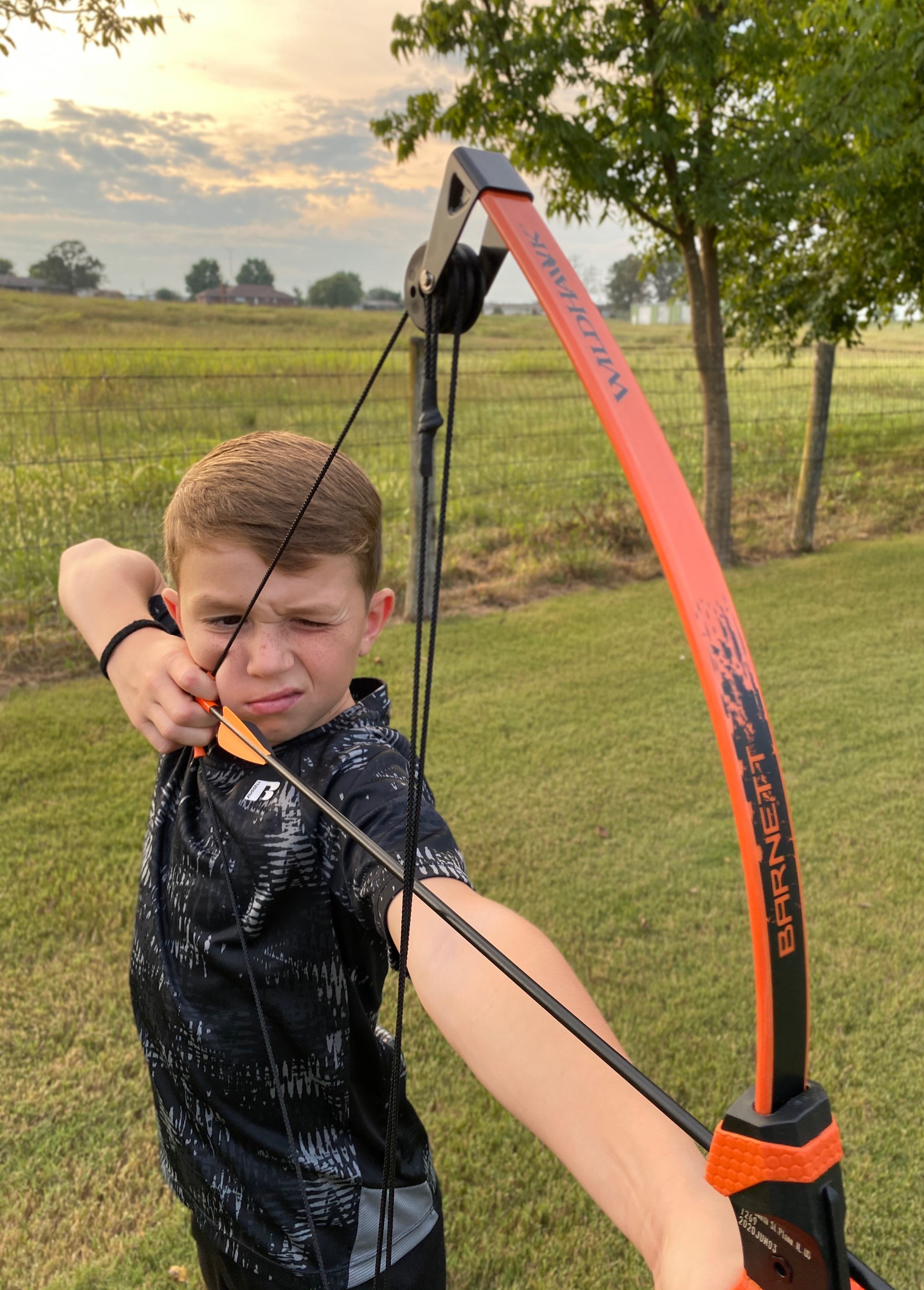 environ 8.16 kg avec des flèches Tirer.. Barnett Wild Hawk Compound Archery Kit Junior-la Jeunesse 18 LB 