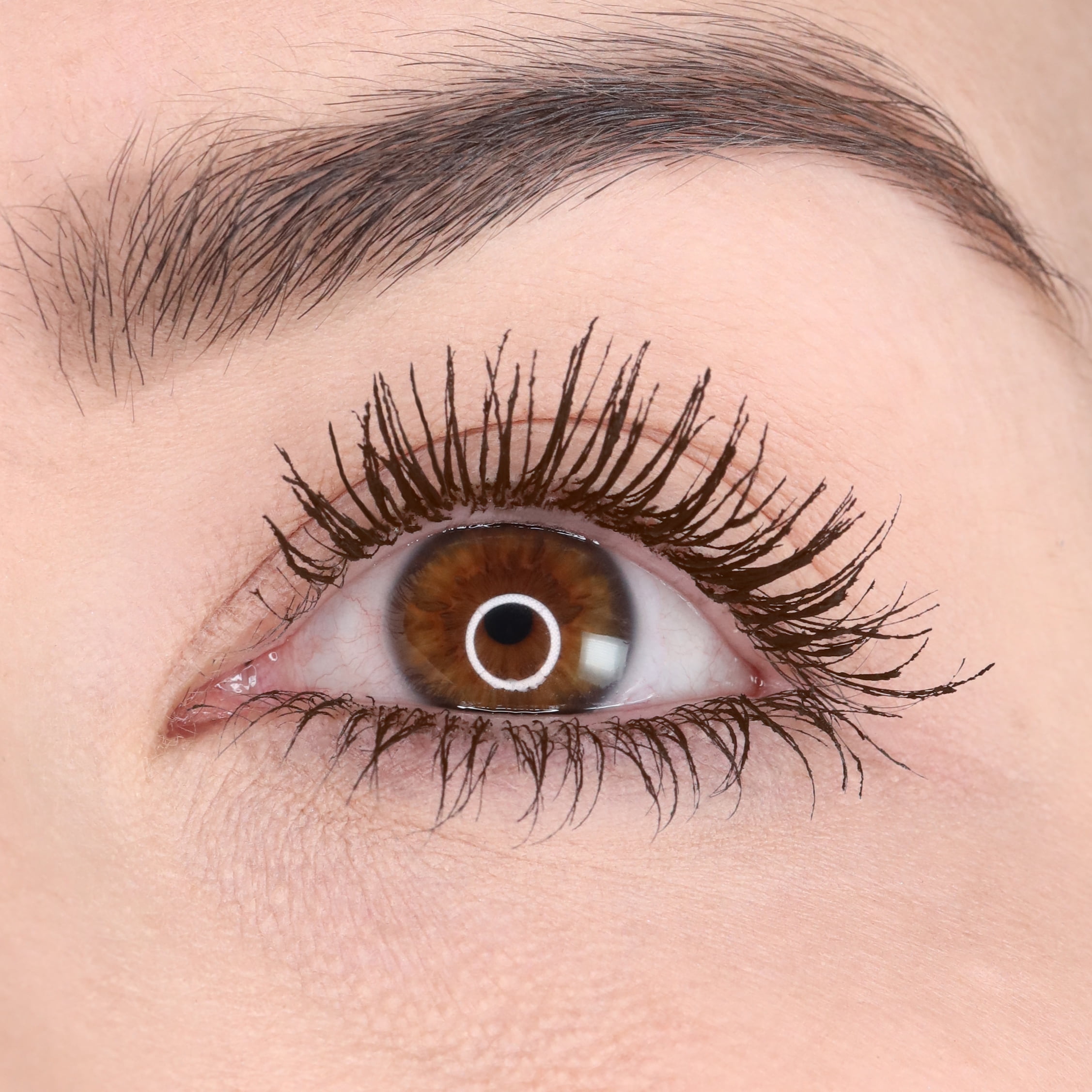 Whats Up Beauty - Watch Me! Brown Volumizing and Lengthening Mascara with Peptide and Vitamin B5