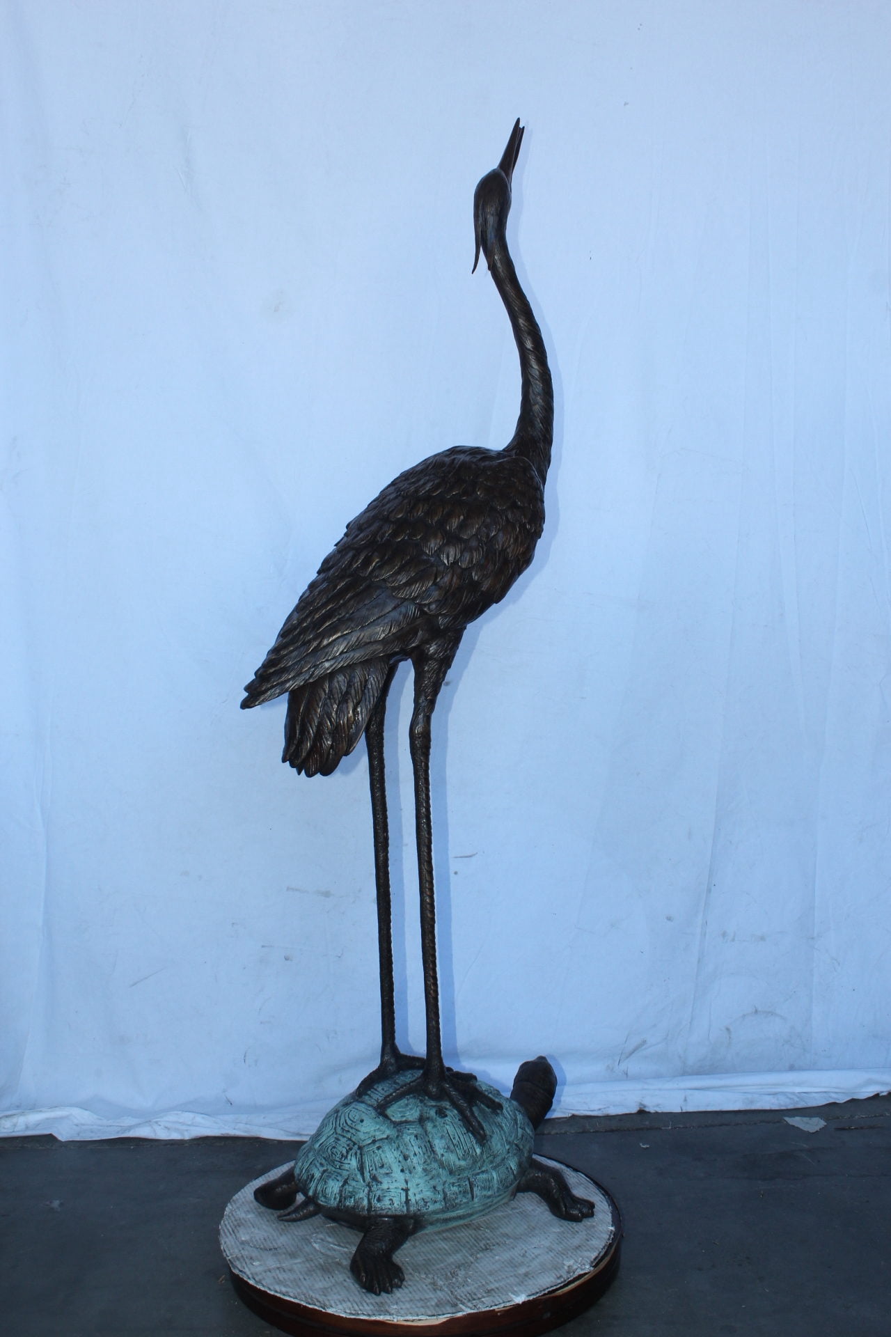 Nifao Blue Heron Looking Up on Turtle Outdoor Fountain Statue, Bronze Garden Water Feature Sculpture for Patio & Yard – Garden Outdoor Decor Sculpture, 21"L x 16"W x 71"H