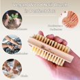 thumbnail image 3 of Paquete de 2 cepillos de uñas de bambú ME MOTHER EARTH de madera natural, 3 of 6