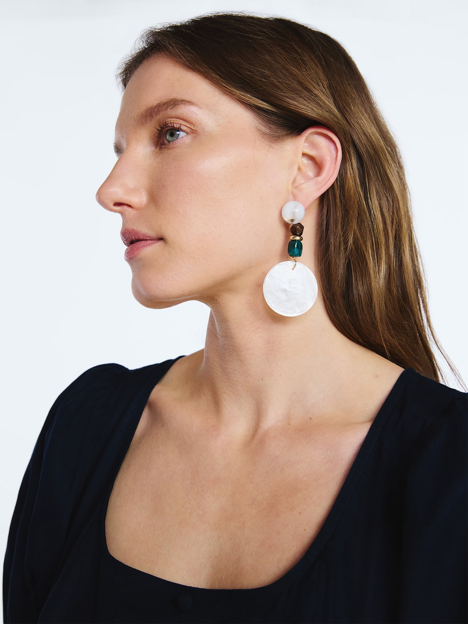 Scoop Women's Gold Tone Beaded Shell Earrings, 1 Pair