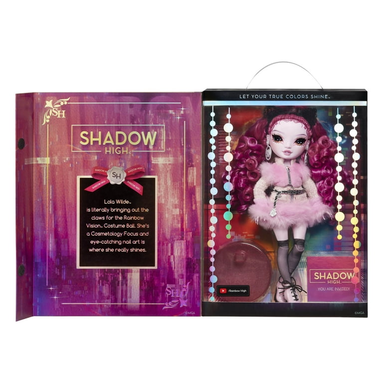 Walmart Exclusive Rainbow Vision Lola Wilde Were-cat Themed