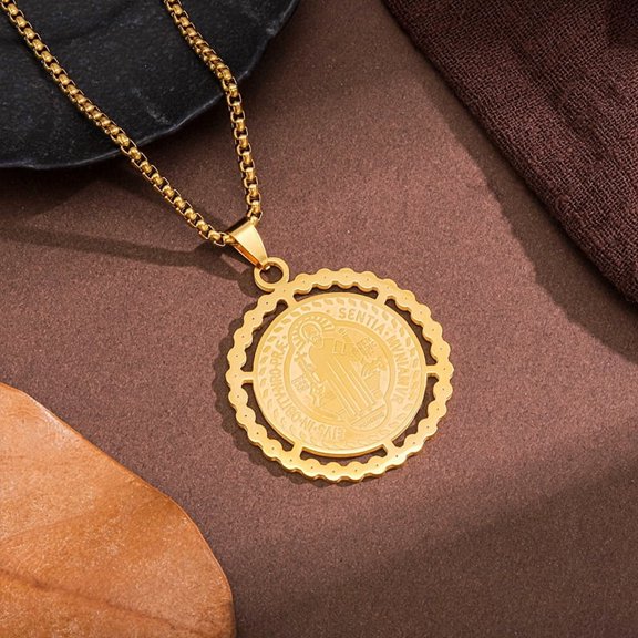 Hip Hop Iced Out San Benito San Benito Holy Medal 14K Yellow Gold Pendant Jesus Necklace Religious Amulet Jewelry for Men and Women