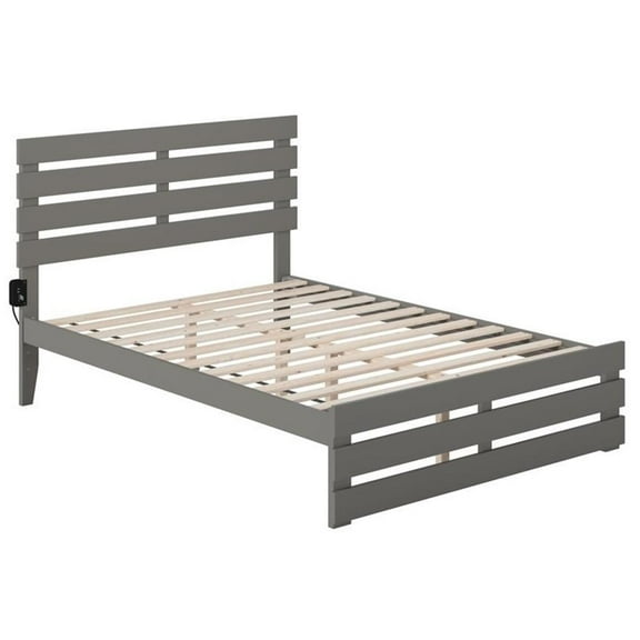 Bowery Hill Farmhouse Solid Wood Full Bed w/ Footboard with USB Charger in Gray