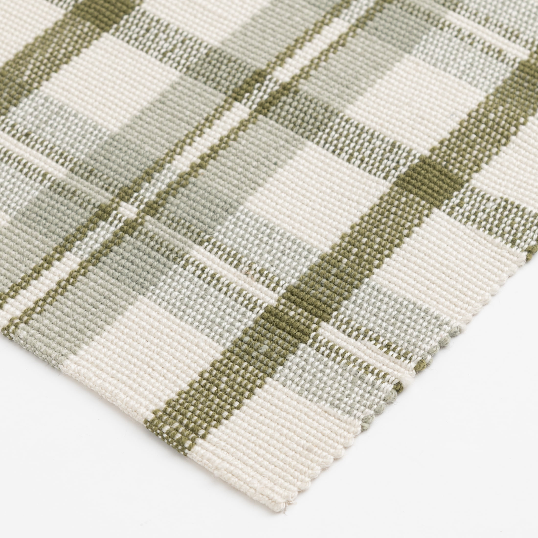 Mainstays Green Plaid Outdoor Layering Rug, 24"x36"