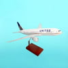 Executive Series Display Models G35010 United 777-200 1-100 Post Continental Merger Livery