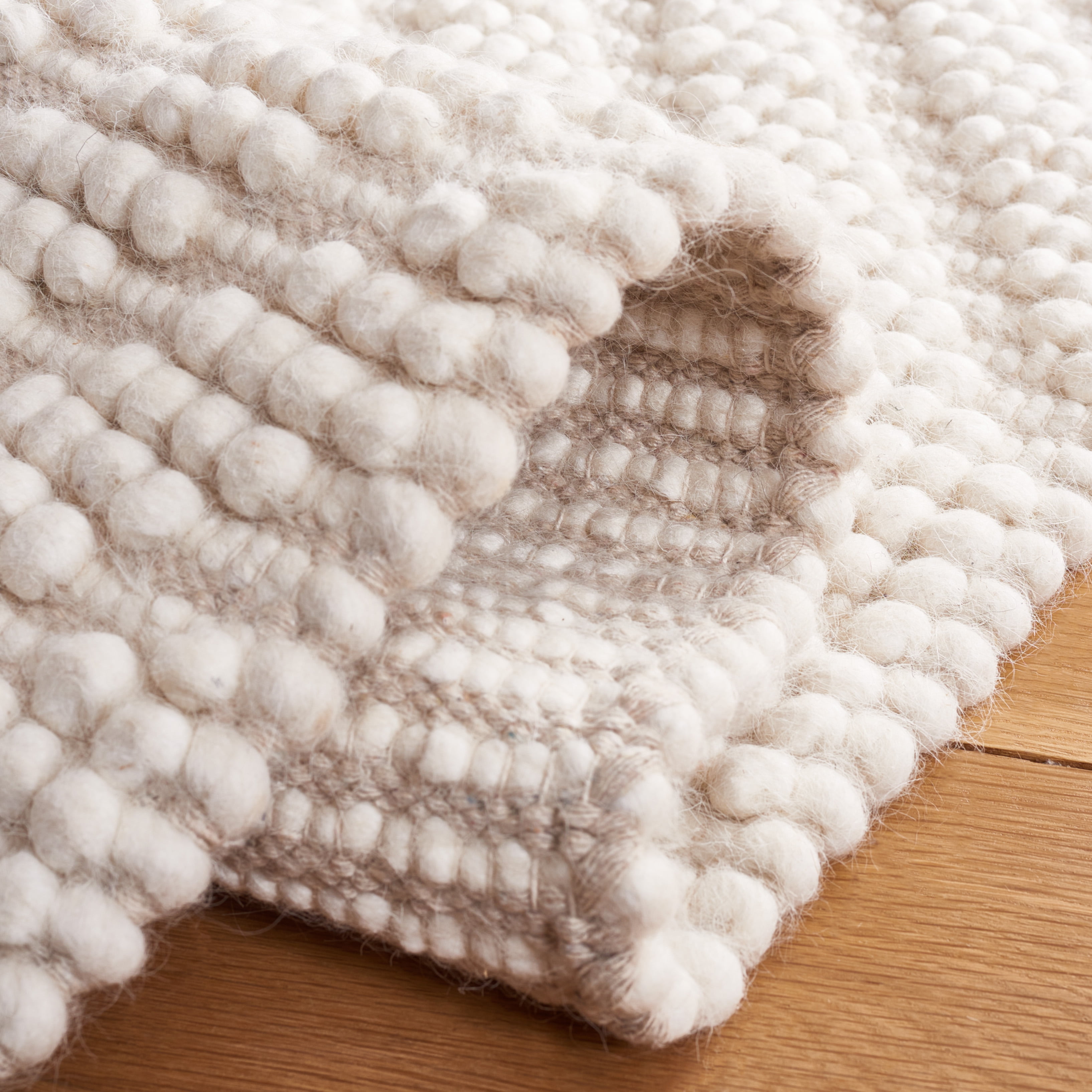 SAFAVIEH Natura Claude Diamond Area Rug, Ivory, 6' x 9'