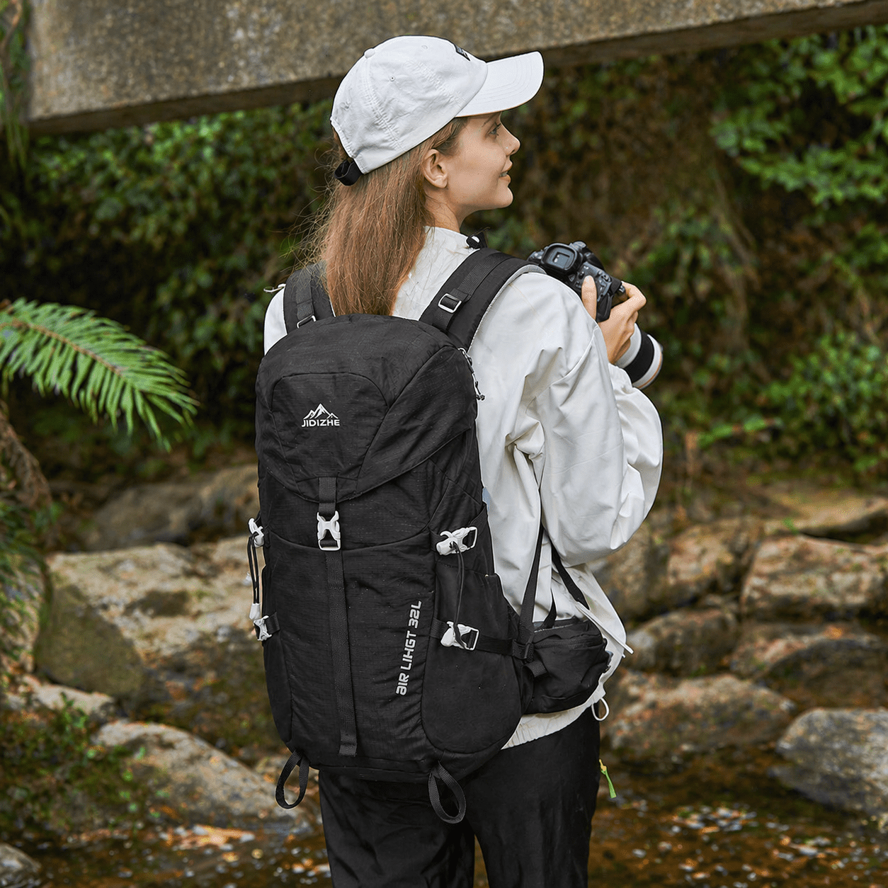 JIDIZHE 32L Polar Explorer Hiking Backpack, Lightweight Water-Resistant Outdoor Travel Backpack for Men & Women, Black