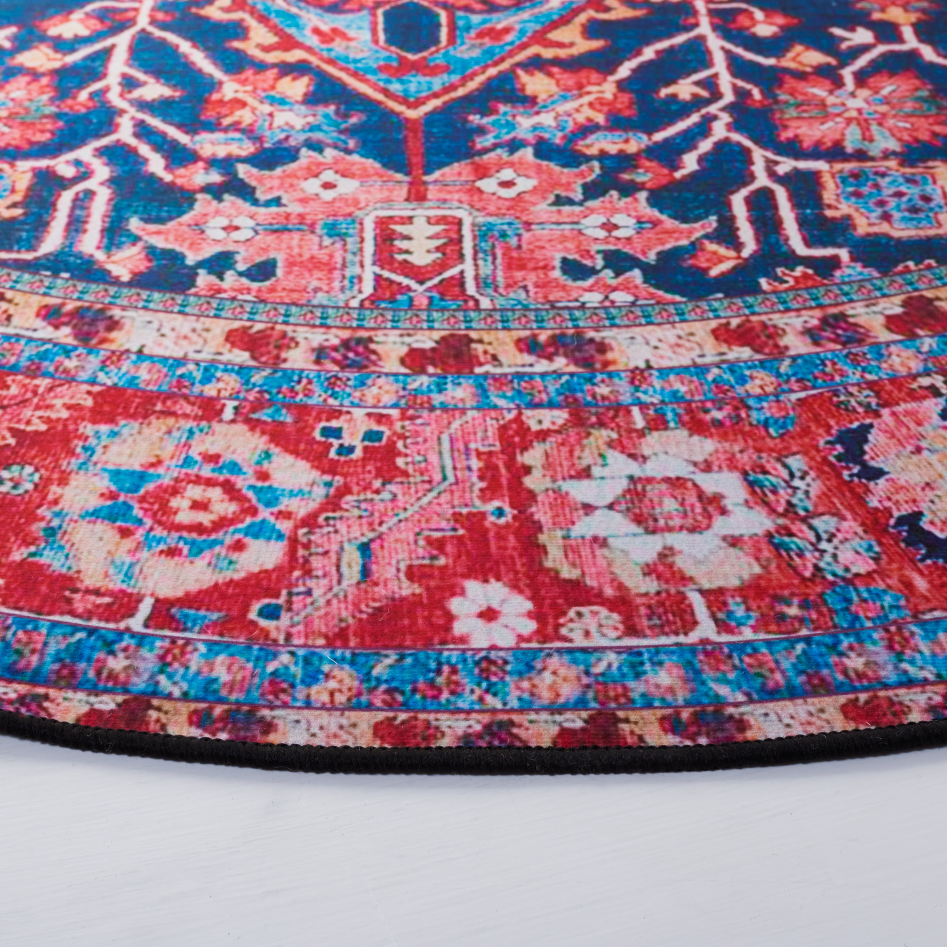 SAFAVIEH Tucson Lennart Oriental Machine Washable Area Rug, Navy/Red, 8' x 8' Round