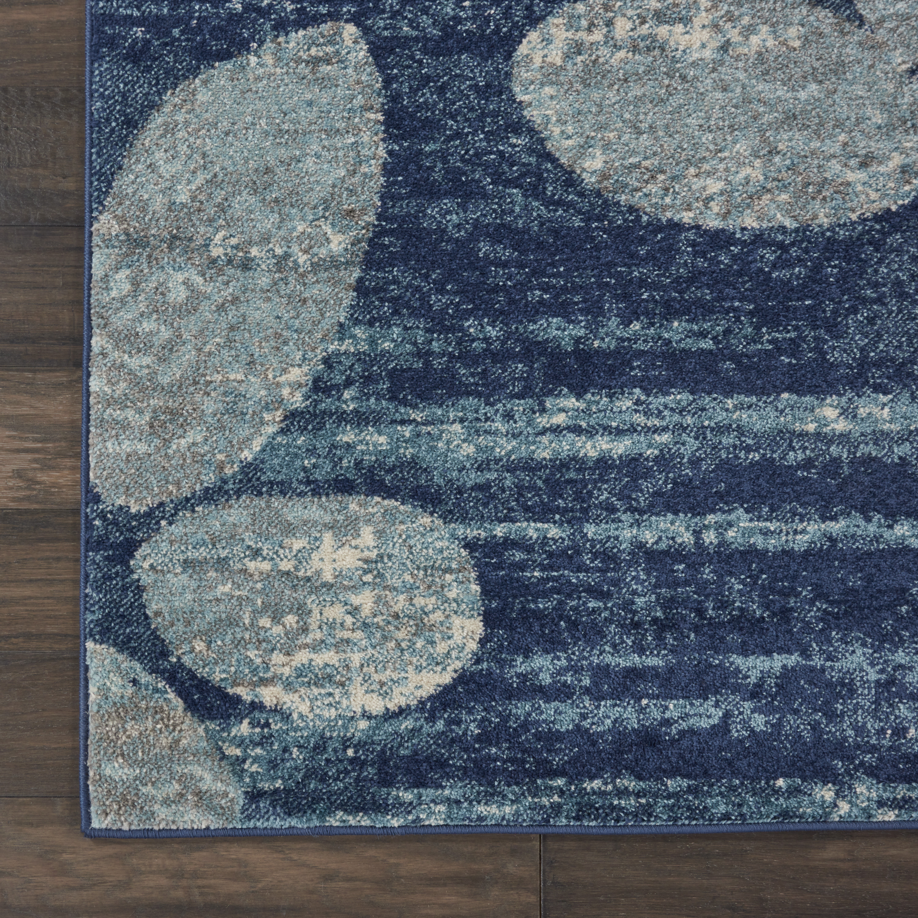 Serene Modern Botanical Navy/Light Blue 2'3" x 7'3" Area Rug, (2' x 7')