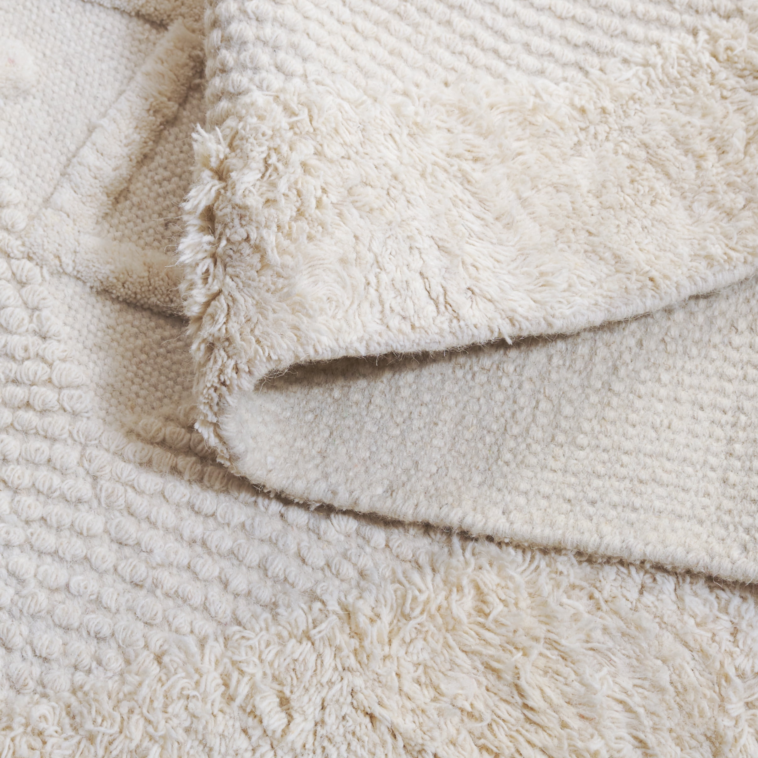 Safavieh Kenya Ulysses Solid Area Rug, Ivory, 6' x 6' Square