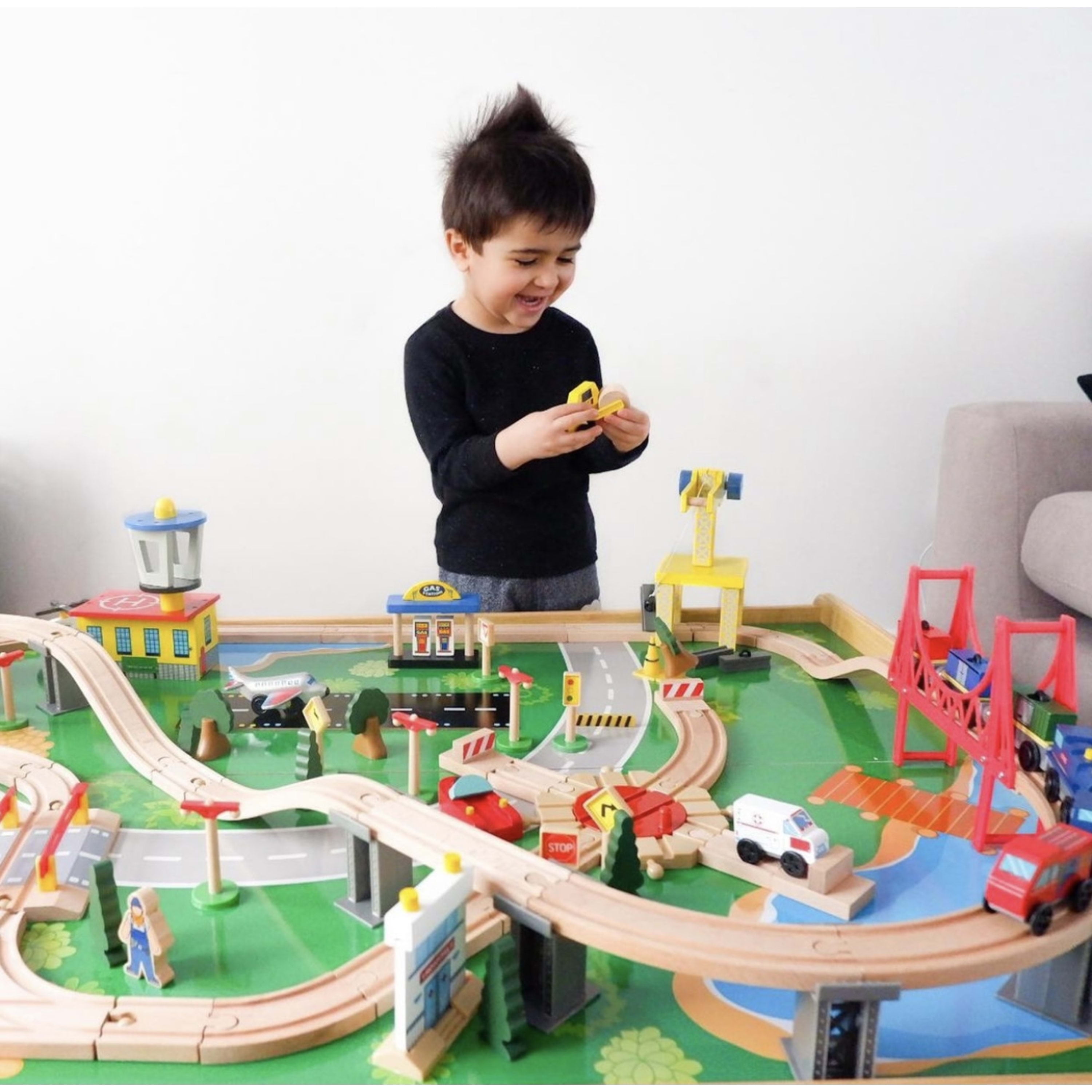 KidKraft - Bucket Top Mountain Ensemble Train en…