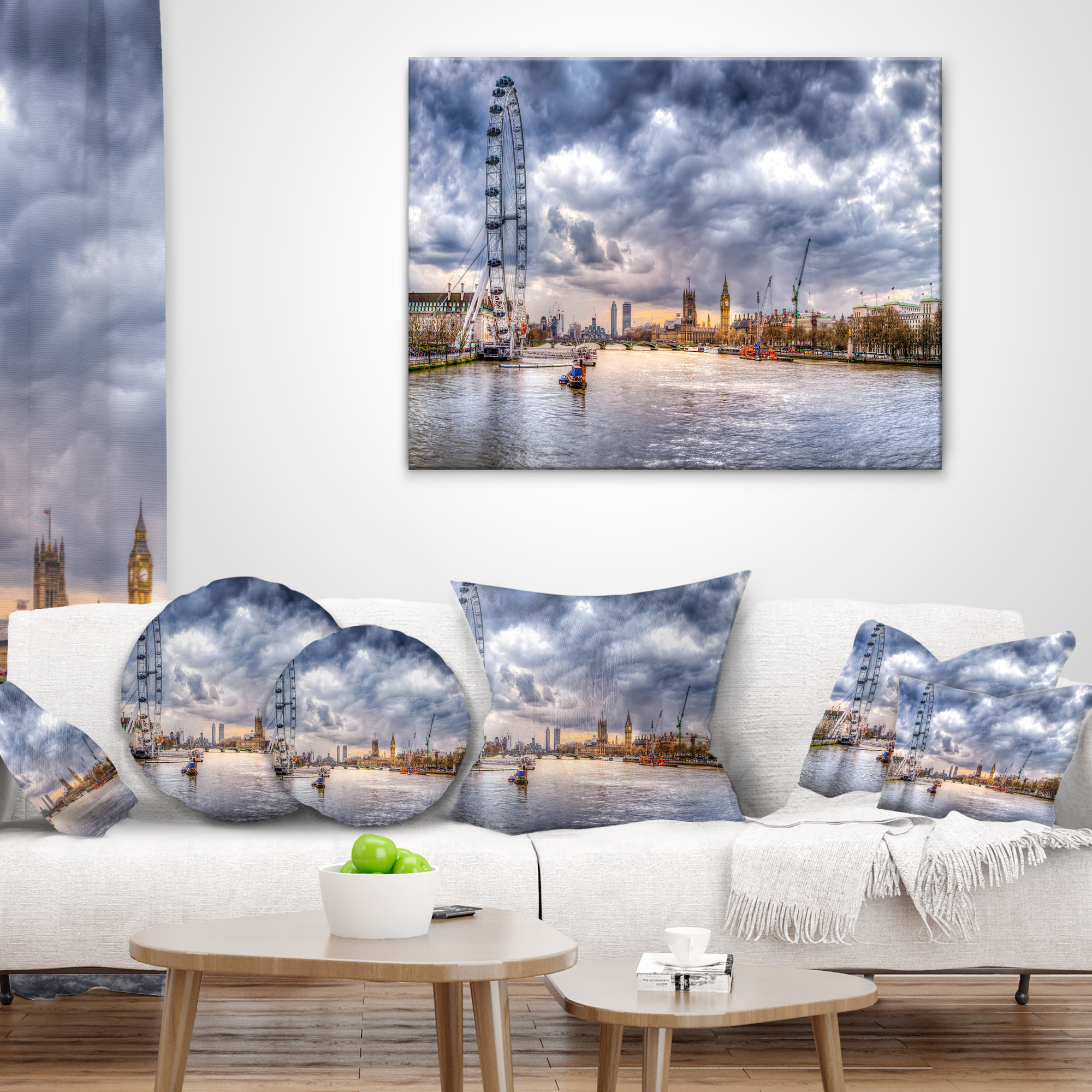 Designart London Skyline and River Thames - Cityscape Throw Pillow - 16x16