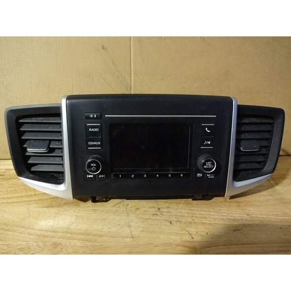 Pre-Owned 2017 Honda Ridgeline AM FM Radio Receiver w/ Display Screen OEM - Verify Specific Vehicle Fitment In Description - (Good)