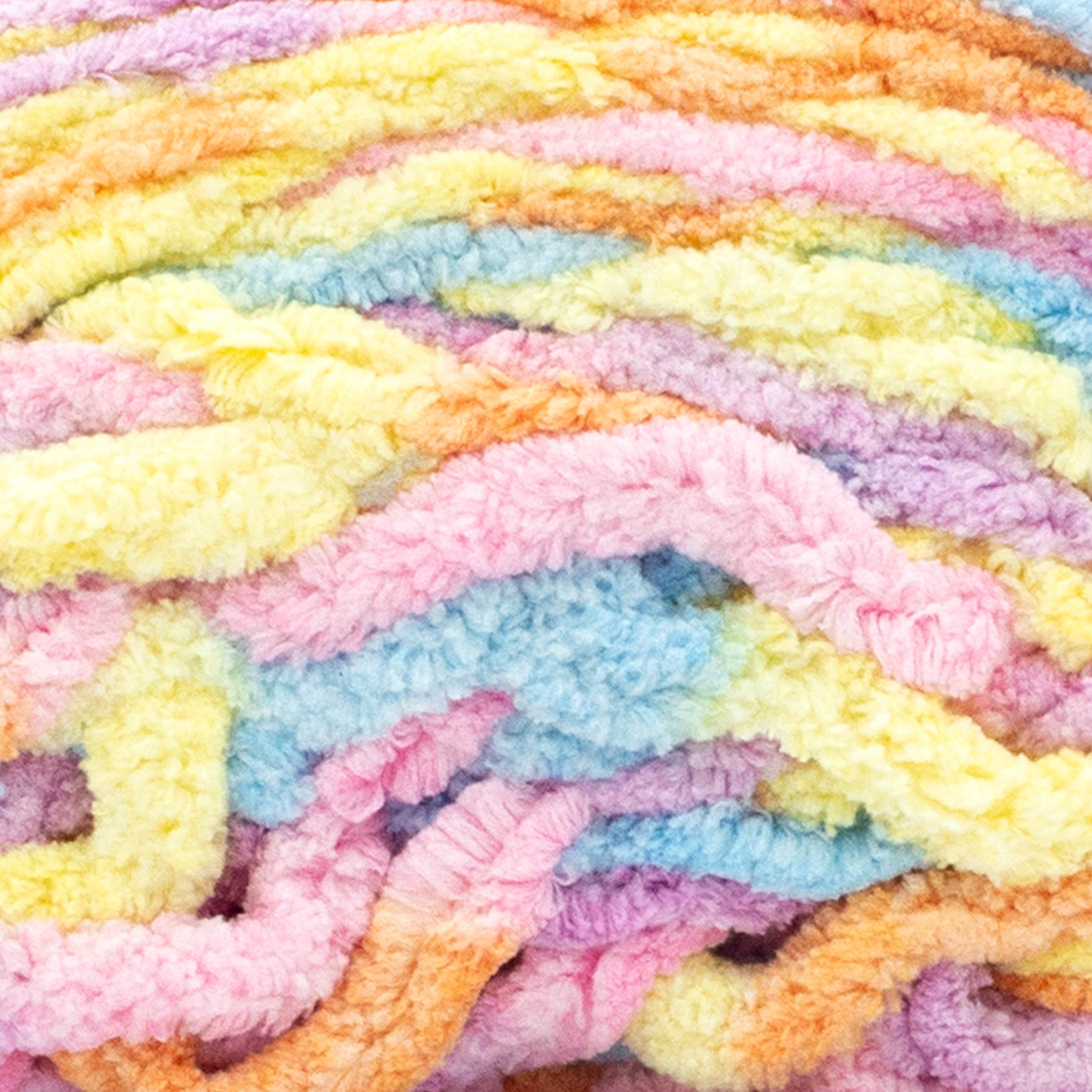 Lion Brand Yarn Cover Story Avalon Super Bulky Polyester Multicolor Yarn 1 Cake