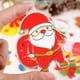thumbnail image 2 of Kit de pintura navideña de resina de cristal para niños | Set de arte sin horno con adornos para ventanas y llaveros | Juguete educativo seguro para manualidades, 2 of 5