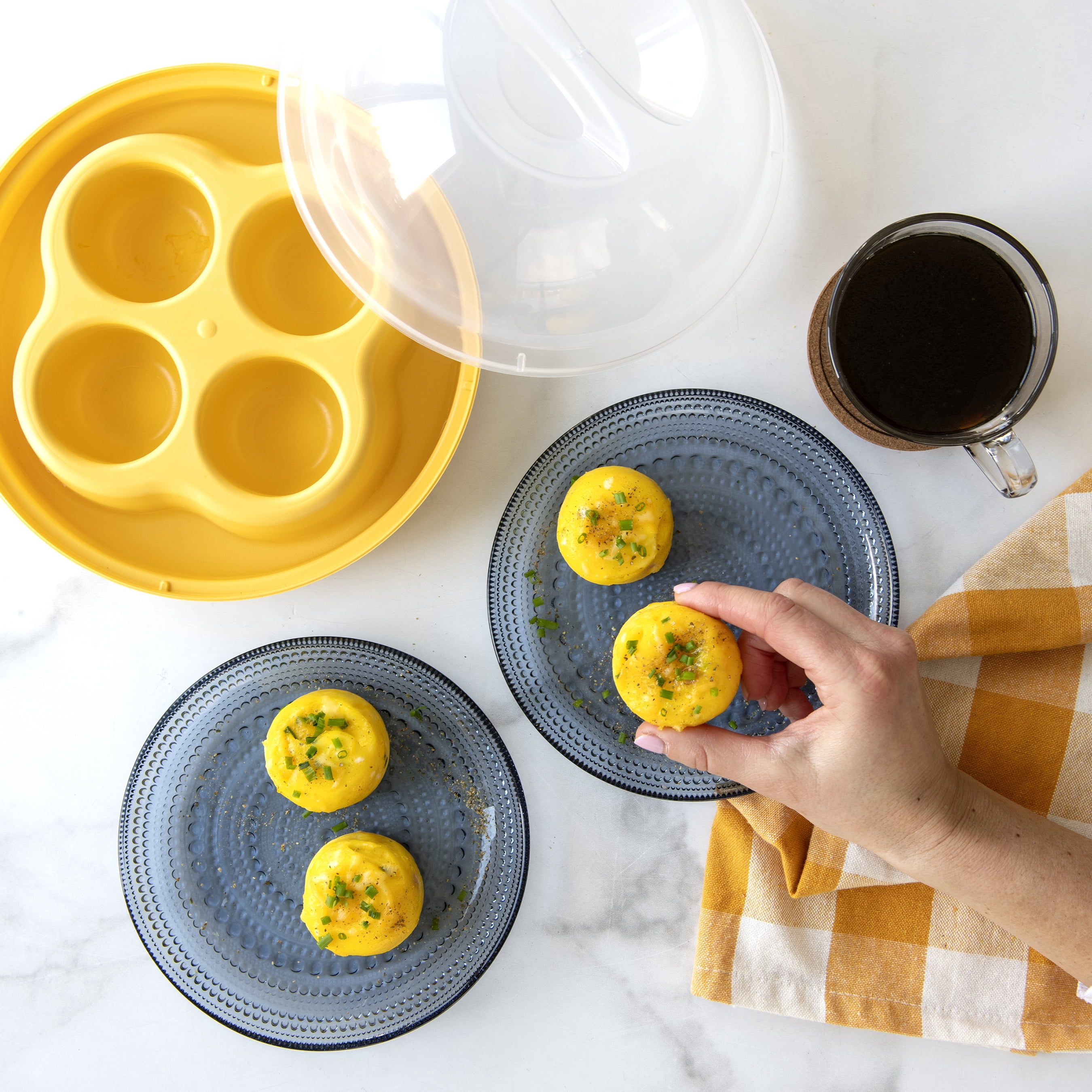 Nordic Ware Microwave Breakfast Bundle Set, Egg Bites Pan and Medium Slanted Bacon Tray with Lid