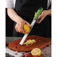 thumbnail image 3 of Herramienta de cocina de precisión con superficie grabada afilada, mango ergonómico de agarre suave que garantiza facilidad de uso y comodidad durante el rallado (alta calidad), 3 of 4
