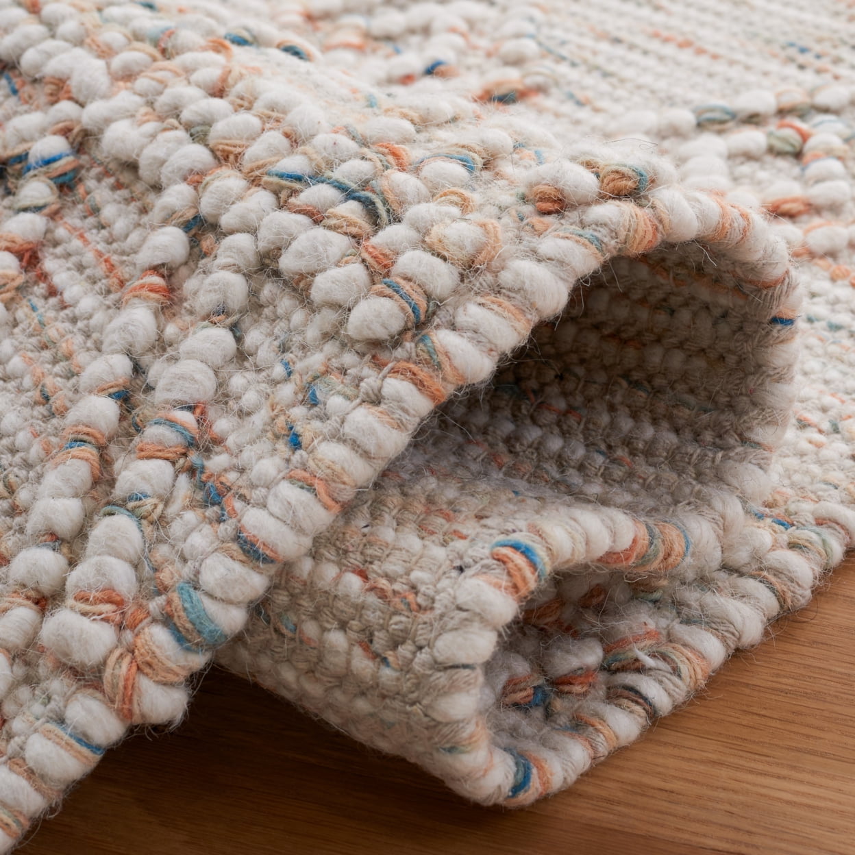 SAFAVIEH Natura Antilla Diamond Area Rug, Ivory/Blue, 5' x 8'
