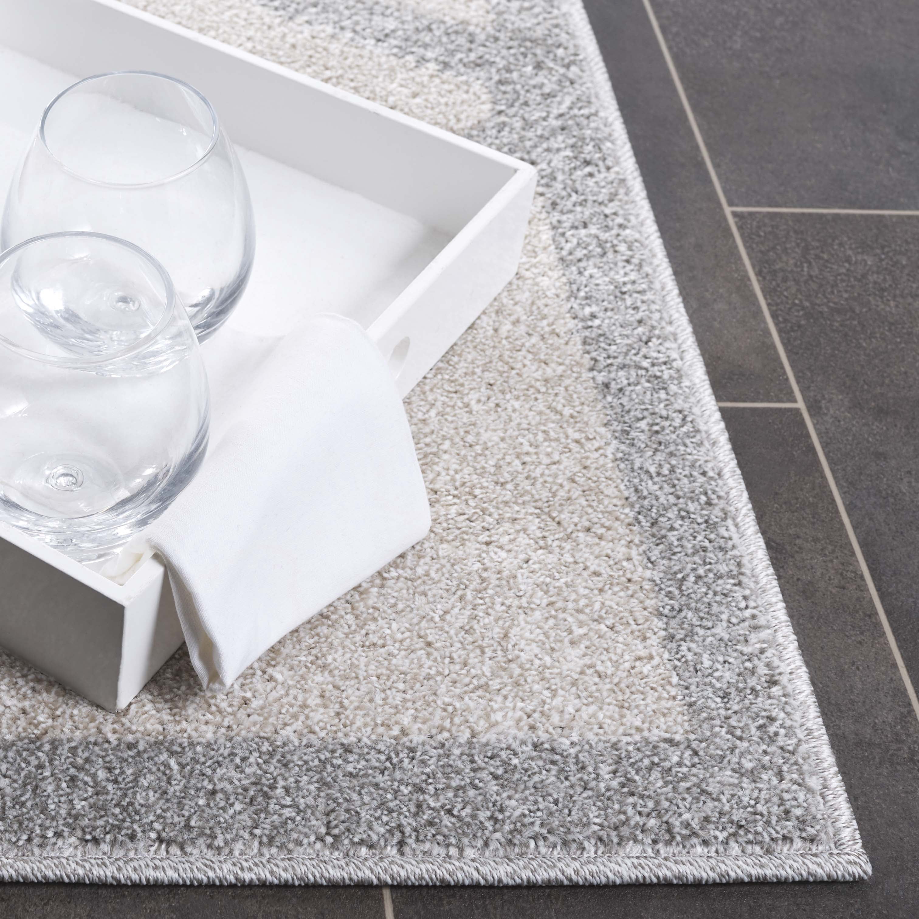 Safavieh Amherst Sharalyn Geometric Runner Rug, Beige/Light Gray, 2'3" x 9'