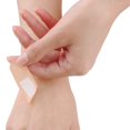 thumbnail image 2 of 100 Uds tirita impermeable transpirable cojín yeso adhesivo herida hemostasia pegatina banda vendaje de primeros auxilios gasa médica, 2 of 5