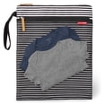 thumbnail image 2 of Bolsa Impermeable Skip Hop Raya Blanca y Negra, 2 of 2